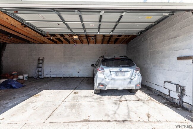 Building Photo - 230 Pennsylvania St