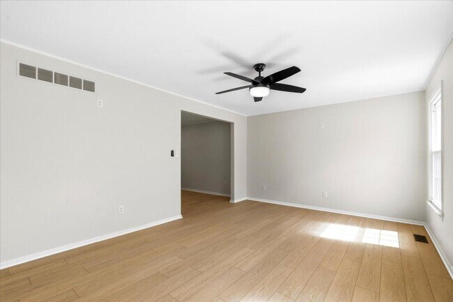 Building Photo - 7375 Freestate Dr