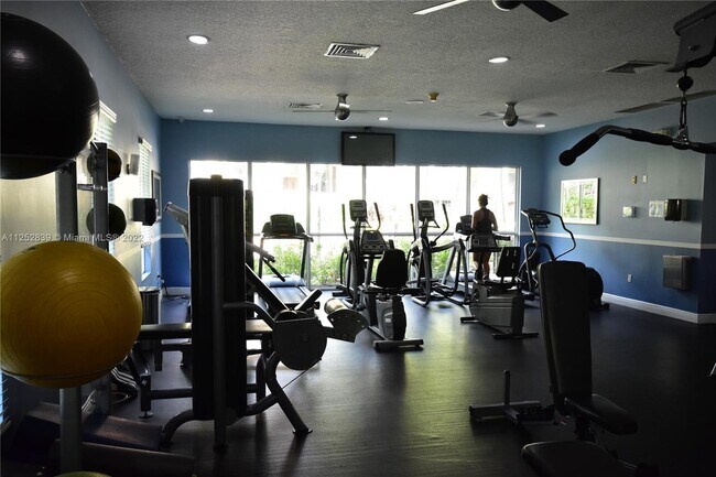 Building Photo - 11631 SW 2nd St