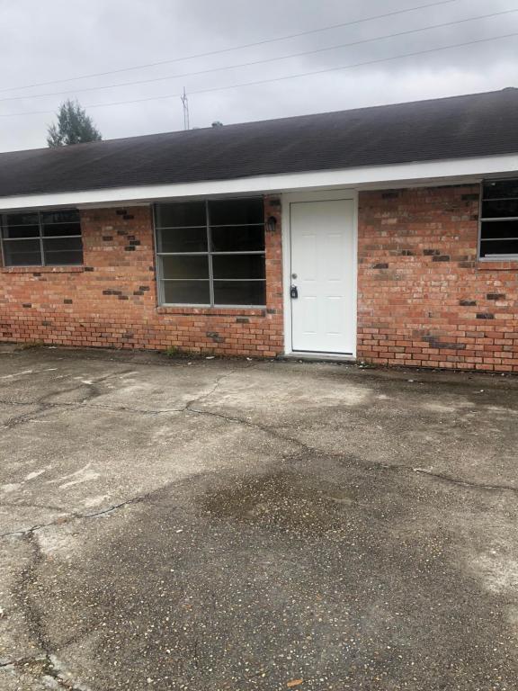 Building Photo - 39503 LA-74