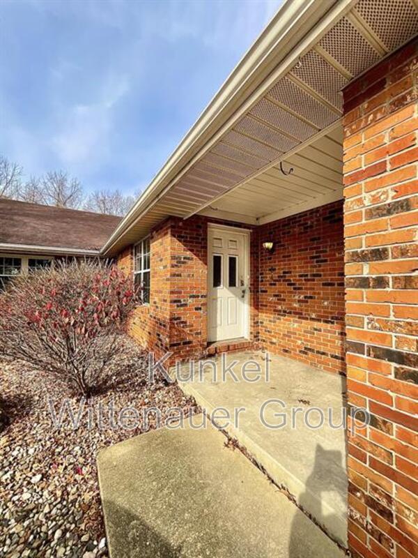 Building Photo - 64 S Cherry Hills