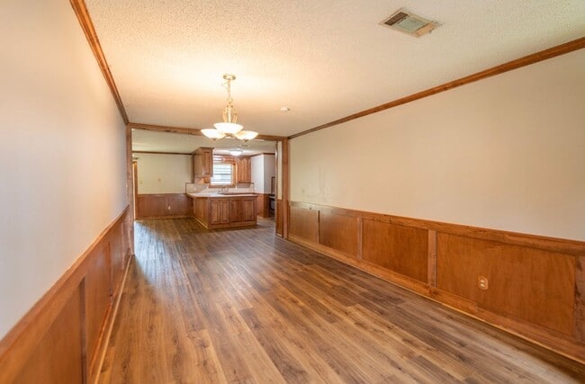 Building Photo - 1016 Grayland Dr