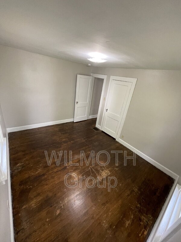 Building Photo - Emerson Avenue 841