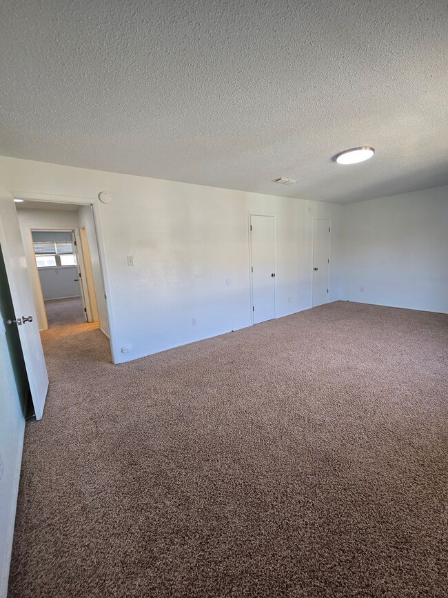 Building Photo - 3520 Adenmore C