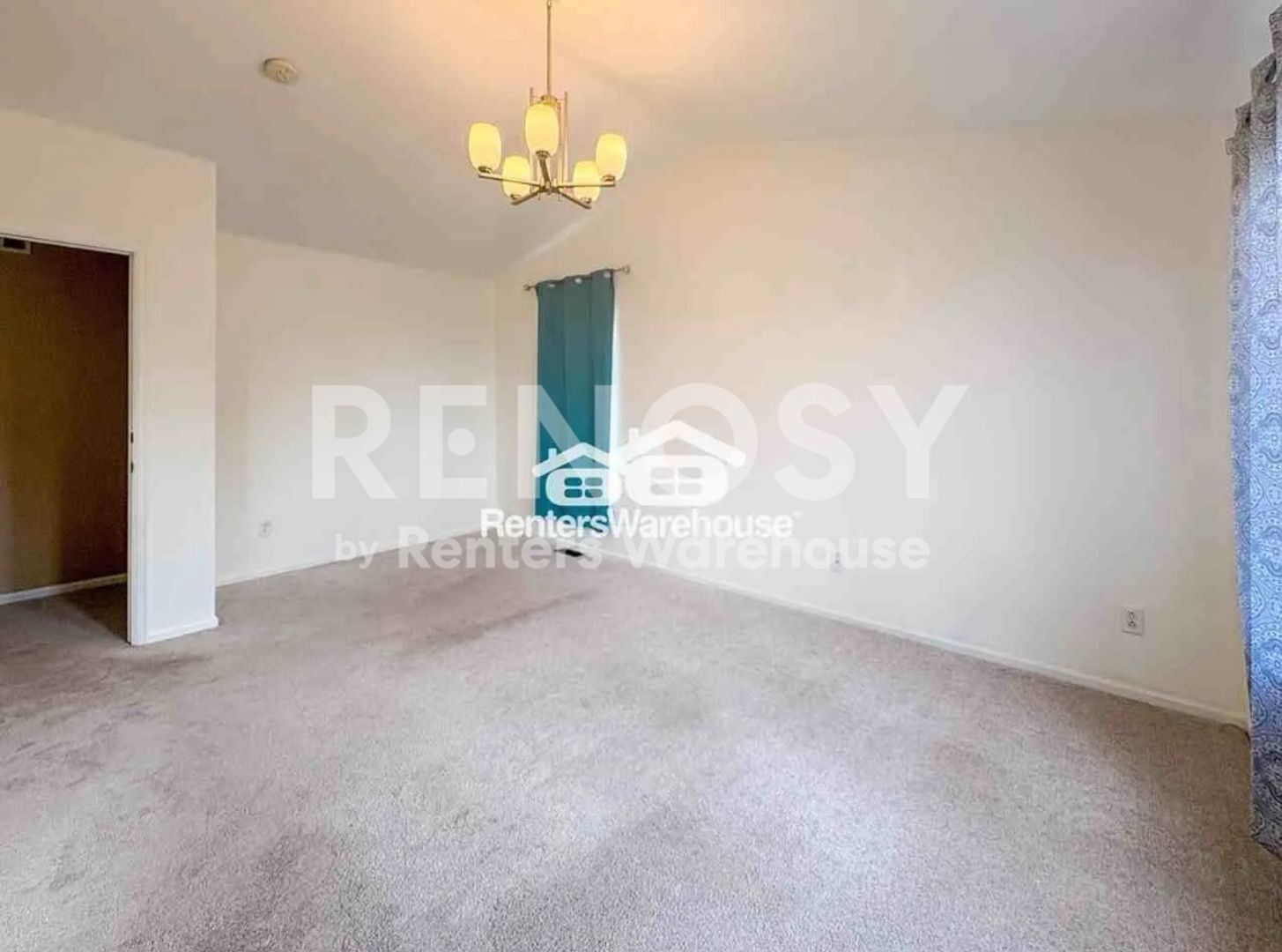 Building Photo - 12674 Jersey Cir E