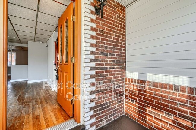 Building Photo - 7818 New Battle Grove Rd