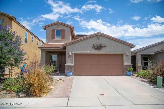 Primary Photo - Great home in Madera Highlands!