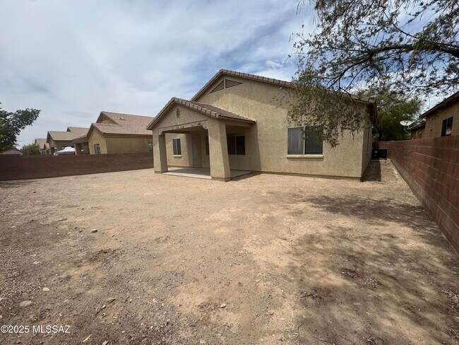 Building Photo - 4228 E Stony Meadow Dr