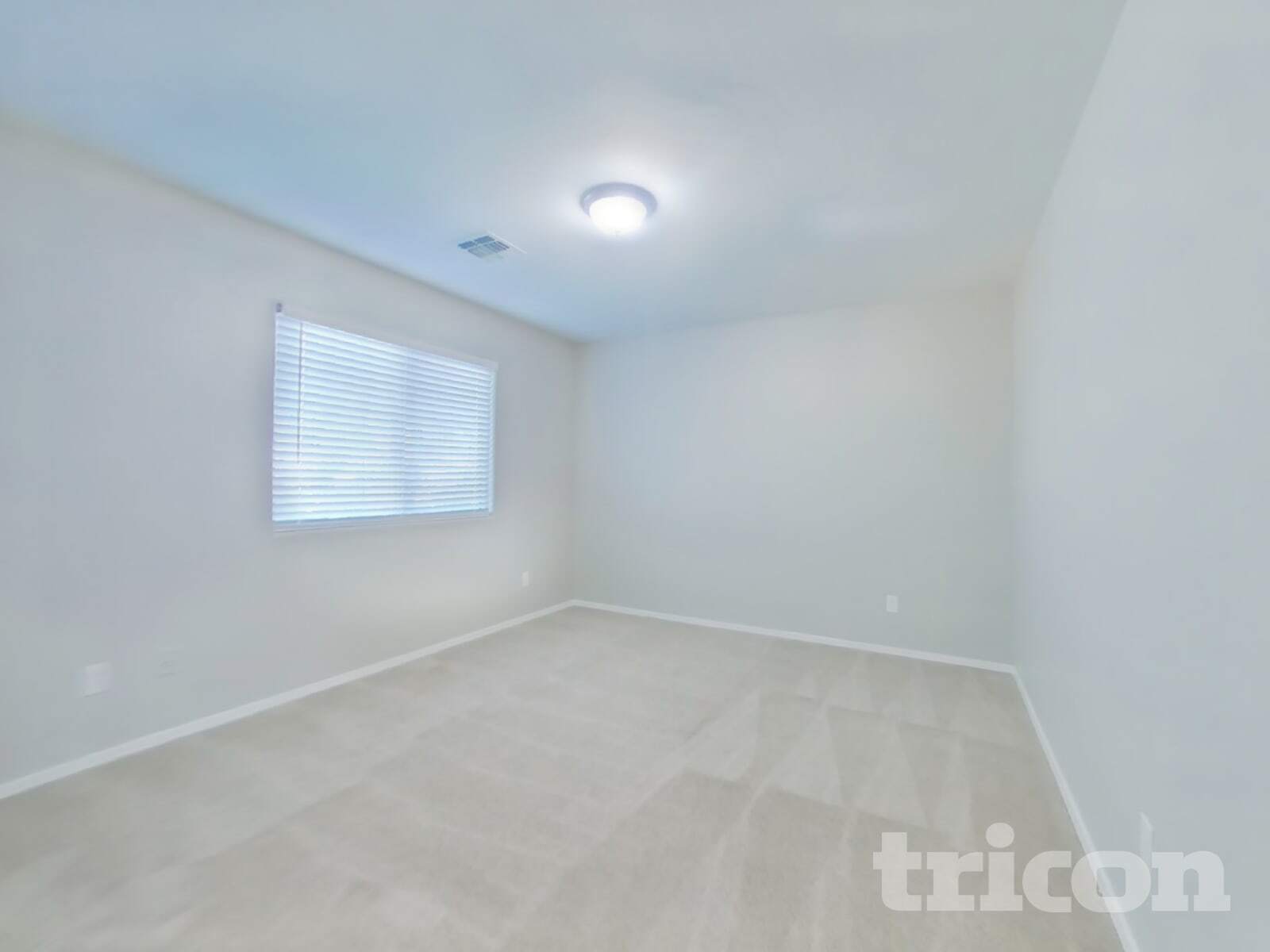 Building Photo - 18024 W Post Dr