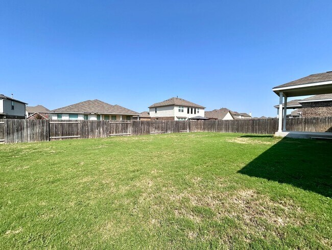 Building Photo - 3/BR 3.5/BS Two-Story Home with Large Bedr...