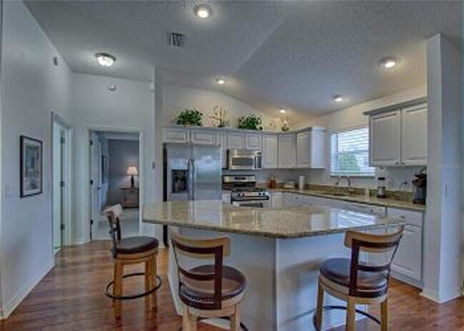Building Photo - 780 Turbeville Terrace