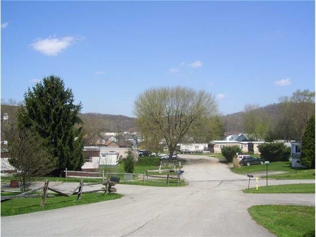 Building Photo - Maple Terrace Park