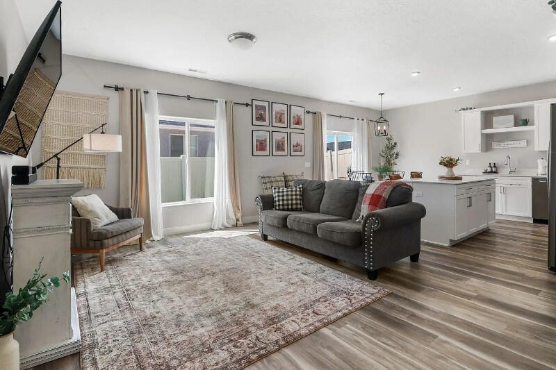 Building Photo - 1540 S 1450 W