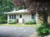 Building Photo - 19 Castle Rock Dr
