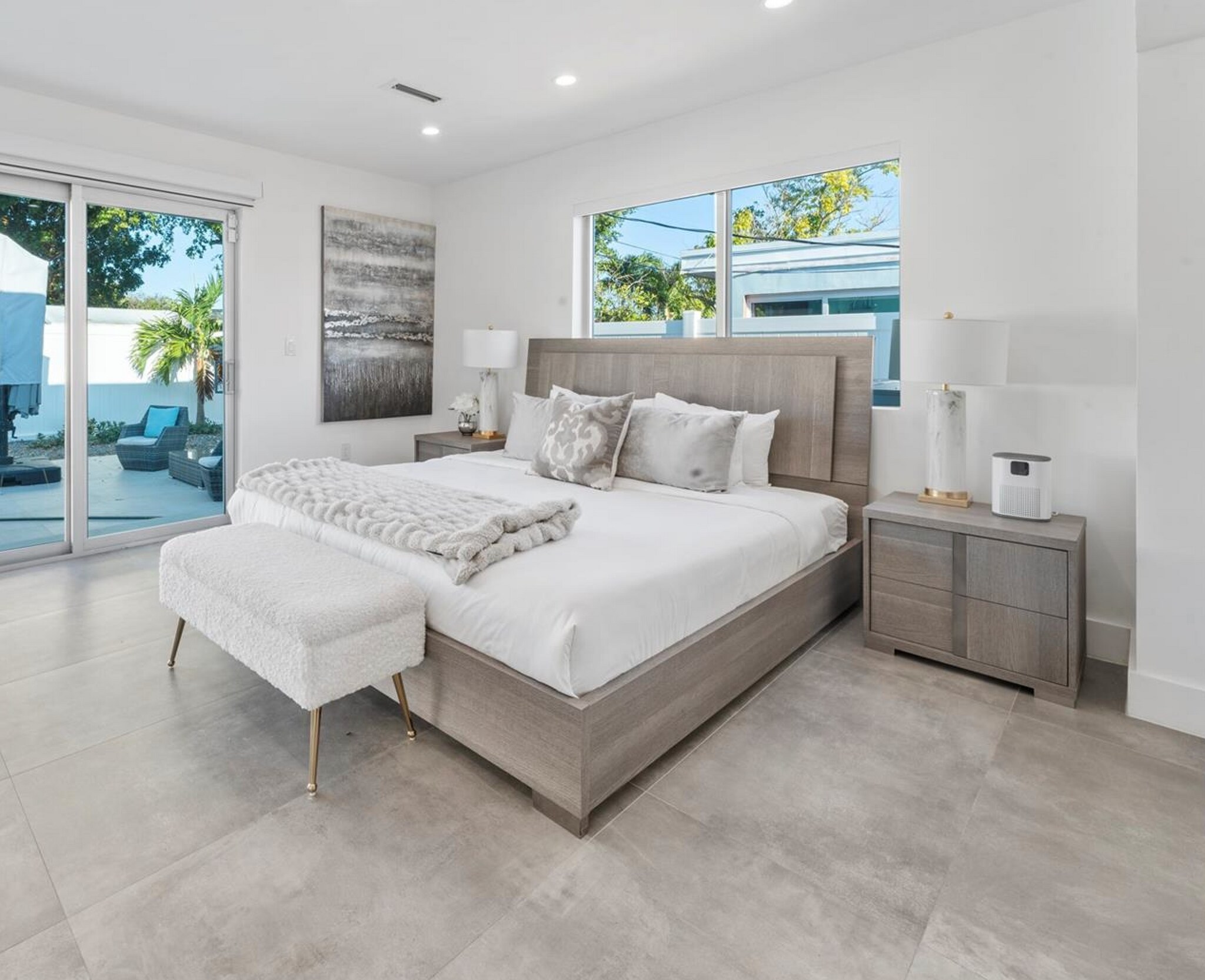 Building Photo - 7610 Bayside Ln