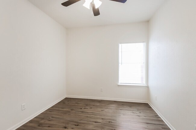 Building Photo - 3623 Appalachian Trail