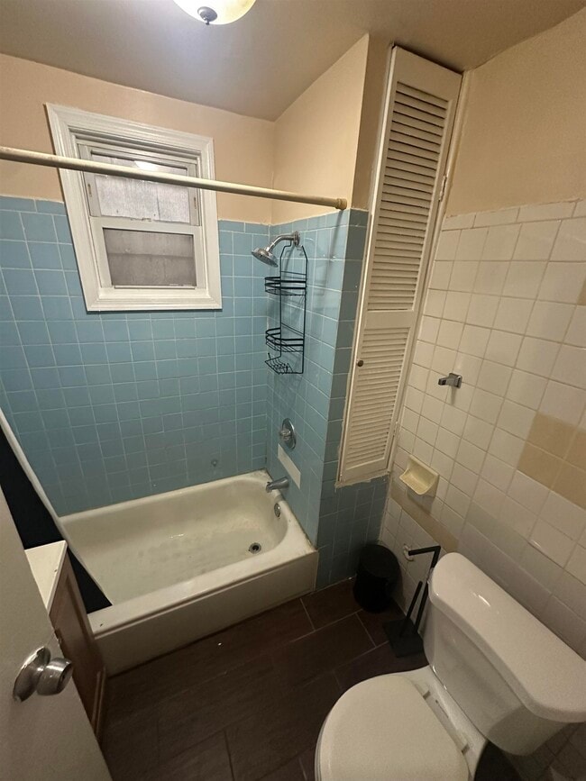 Building Photo - 98 Van Nostrand Ave