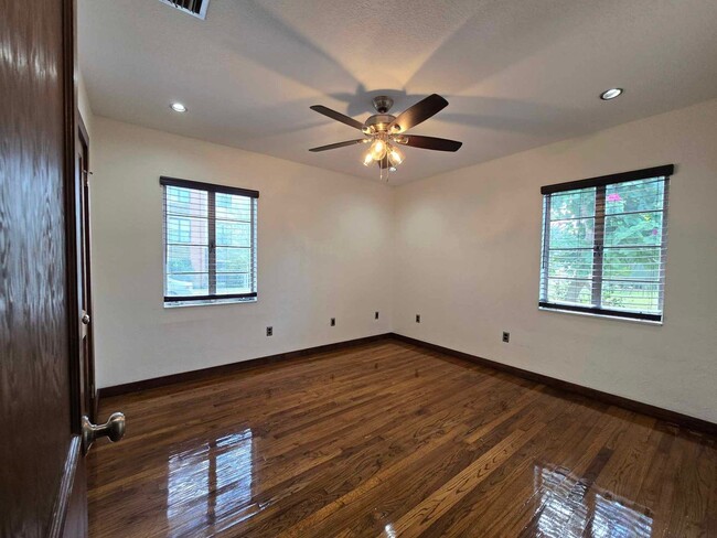 Building Photo - 1 Bed / 1 Bath home in Downtown Lakeland f...