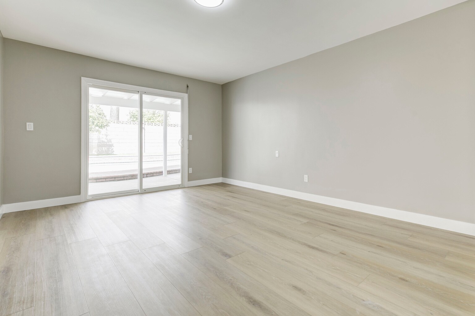 Building Photo - 20625 Lemarsh St