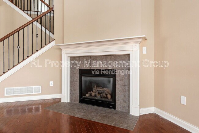 Building Photo - 10327 Indigo Dr