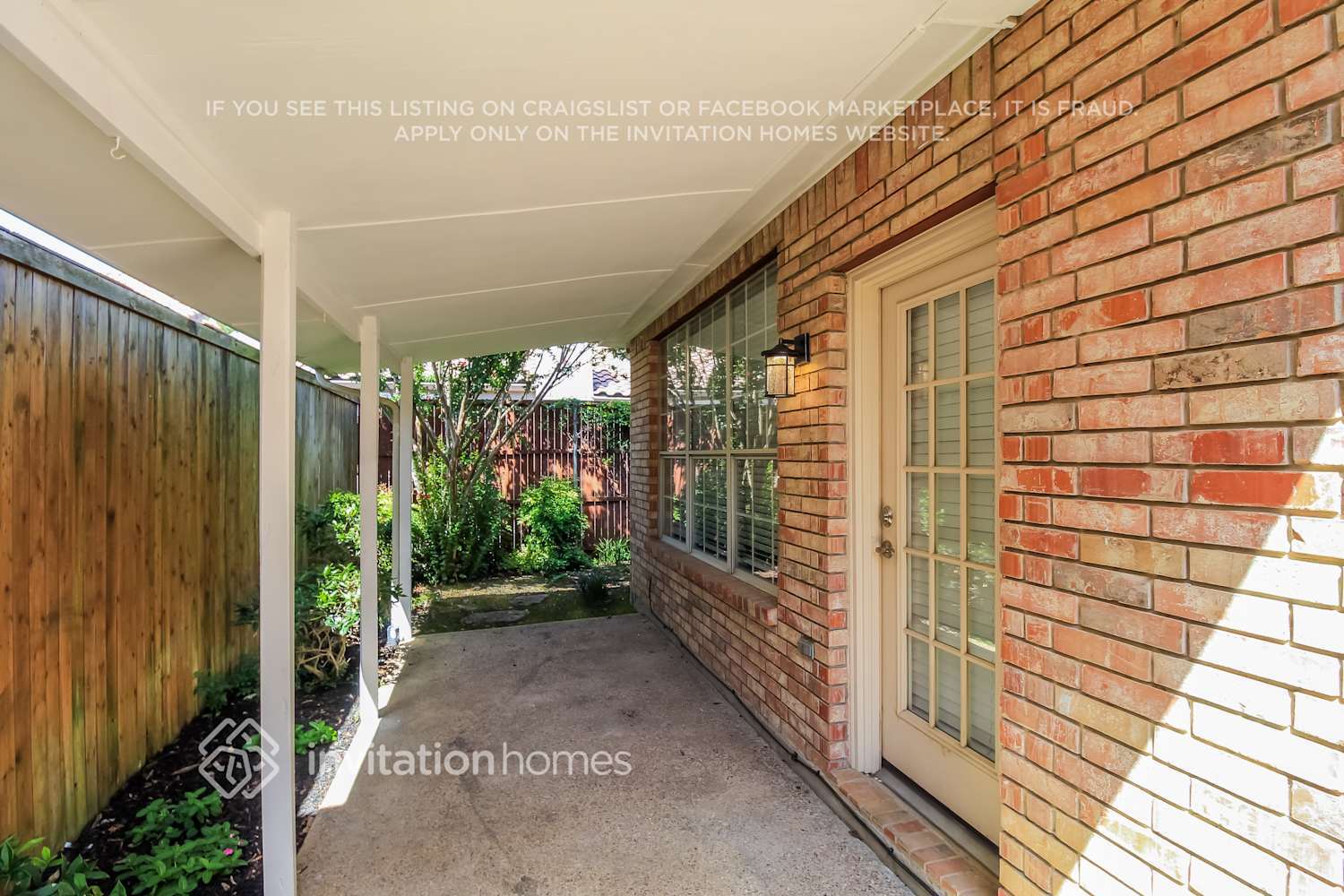 Building Photo - 18749 Vista Del Sol