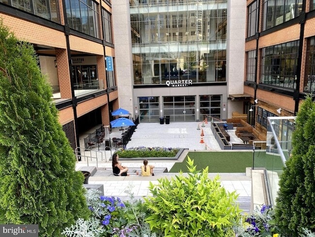 Building Photo - 3830 9th St N