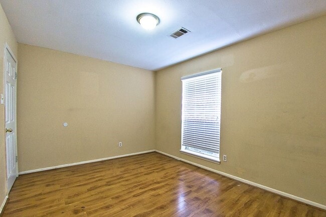 Building Photo - 8234 Misty Vale Ln