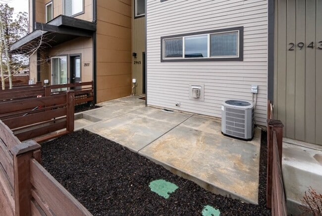 Building Photo - Beautiful Home in Highly Desired NW Redmond Neighborhood