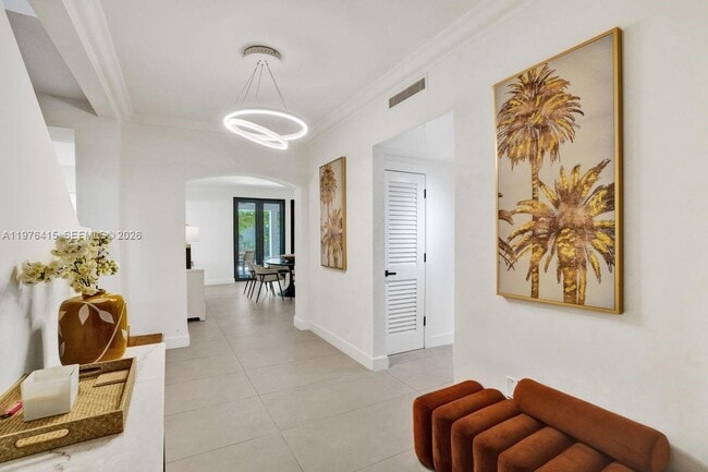 Building Photo - 5735 N Bay Rd