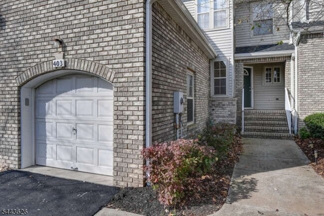 Building Photo - 403 Taggert Dr