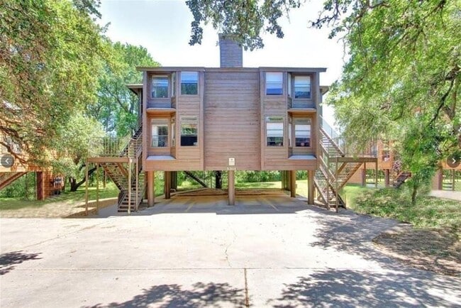 Building Photo - 5311 Indio Dr