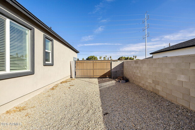 Building Photo - 3912 S Kyrene Rd