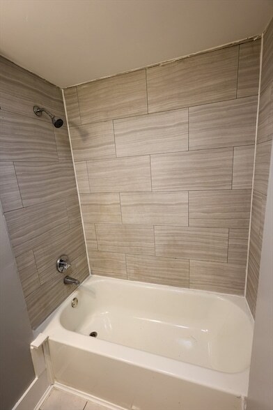 Building Photo - 4 Standard St