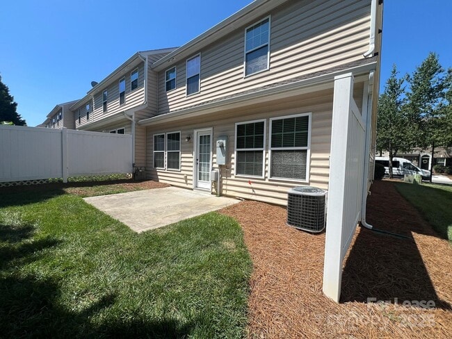Building Photo - 9423 Alice McGinn Drive