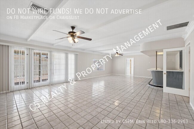Building Photo - 1418 W 7th Pl