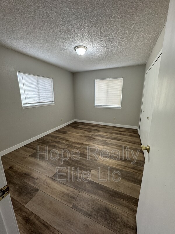 Building Photo - 1169 Mazatlan Cir