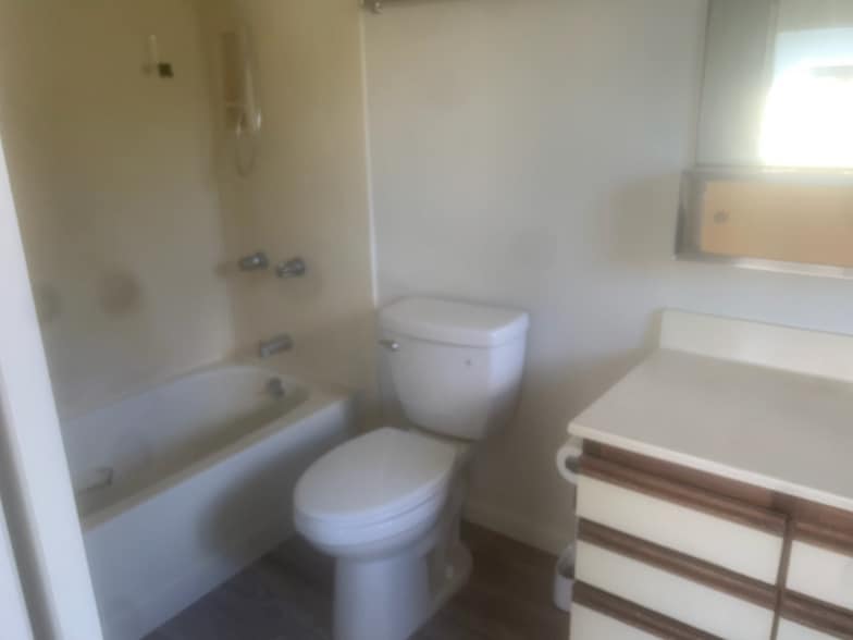 Building Photo - 95-353-353 Kuahelani Ave