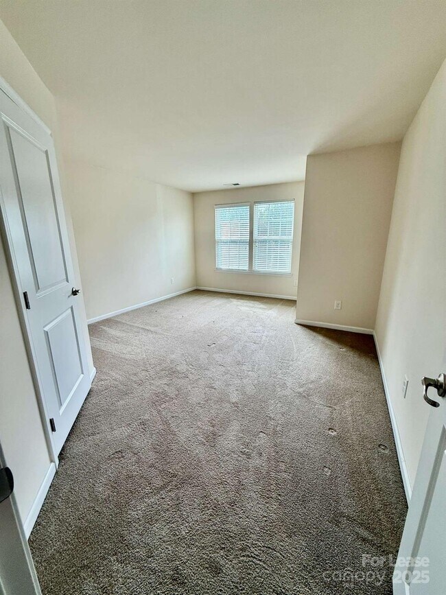 Building Photo - 9516 Birkwood Ct