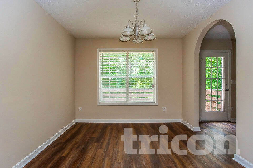 Building Photo - 450 Alcovy Way