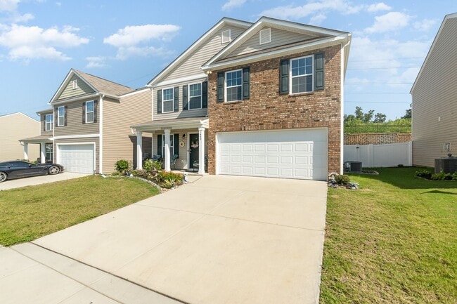 Building Photo - MOVE-IN READY!