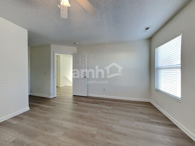 Building Photo - 2544 Quarry Ridge Ln