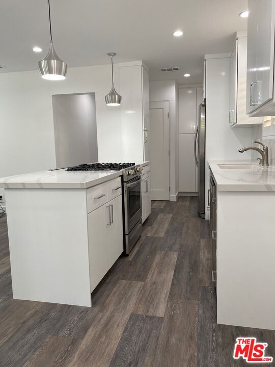 Building Photo - 3203 W Chandler Blvd