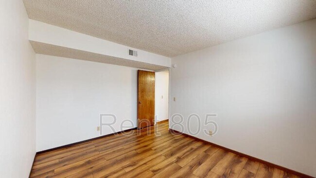 Building Photo - 4837 Oceanaire St