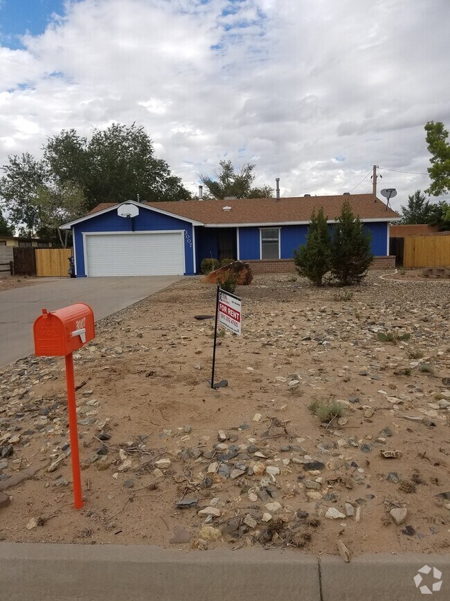Building Photo - Ranch Style 3br, 2b, Home in rio rancho