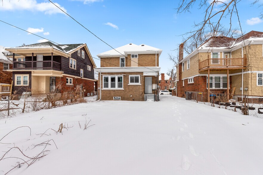 Building Photo - 4767 Sturtevant St