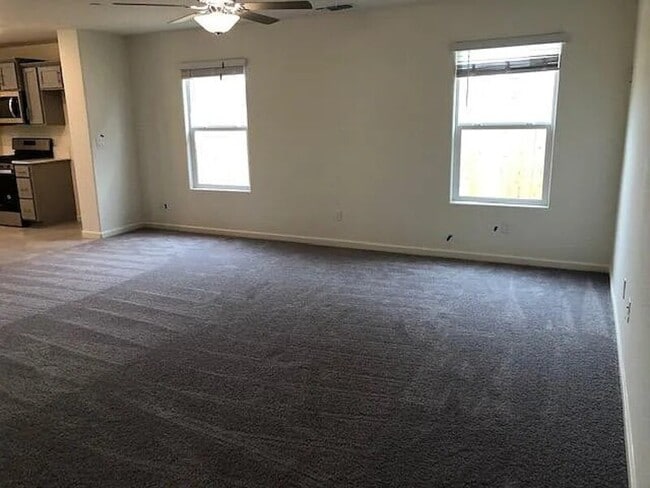 Building Photo - 623 Keenan Ct