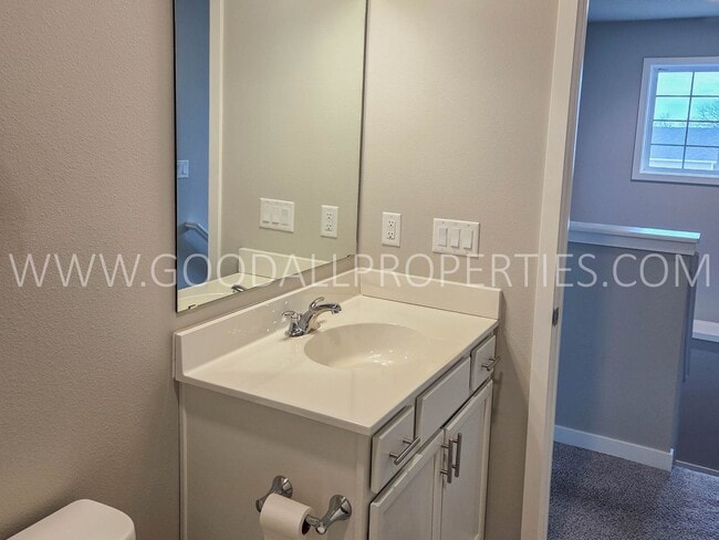 Building Photo - Beautiful Two-Story Home in the SE Polk School District – Available Now!