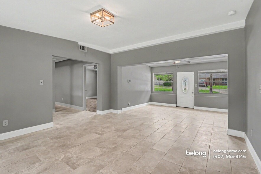 Building Photo - 4989 Hook Hollow Cir