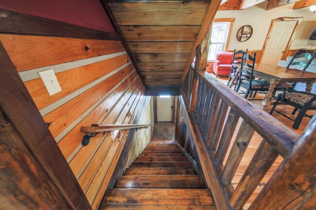 Building Photo - 195 Black Bear Dr