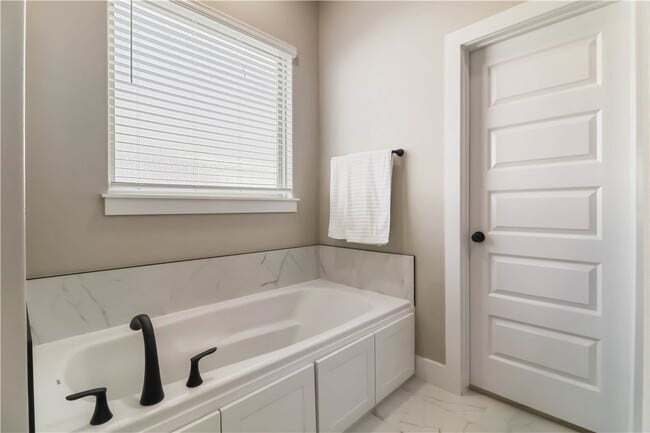 Building Photo - 500 Apollo Dr